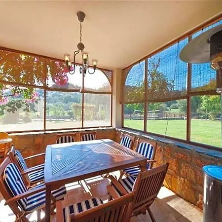 Sleeps 11 Pool Air Con Wifi *