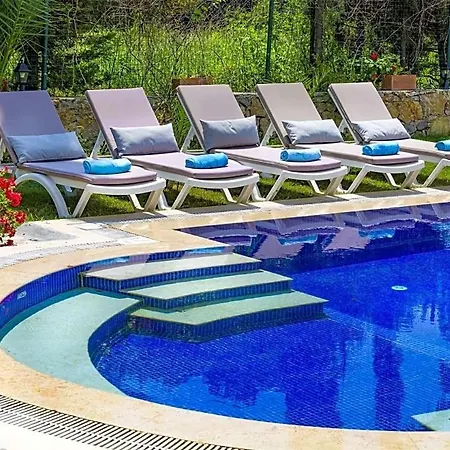 Sleeps 11 Pool Air Con Wifi Вилла
